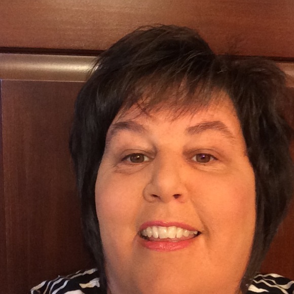 Meet the Posher Other - Meet your Posher, Linda